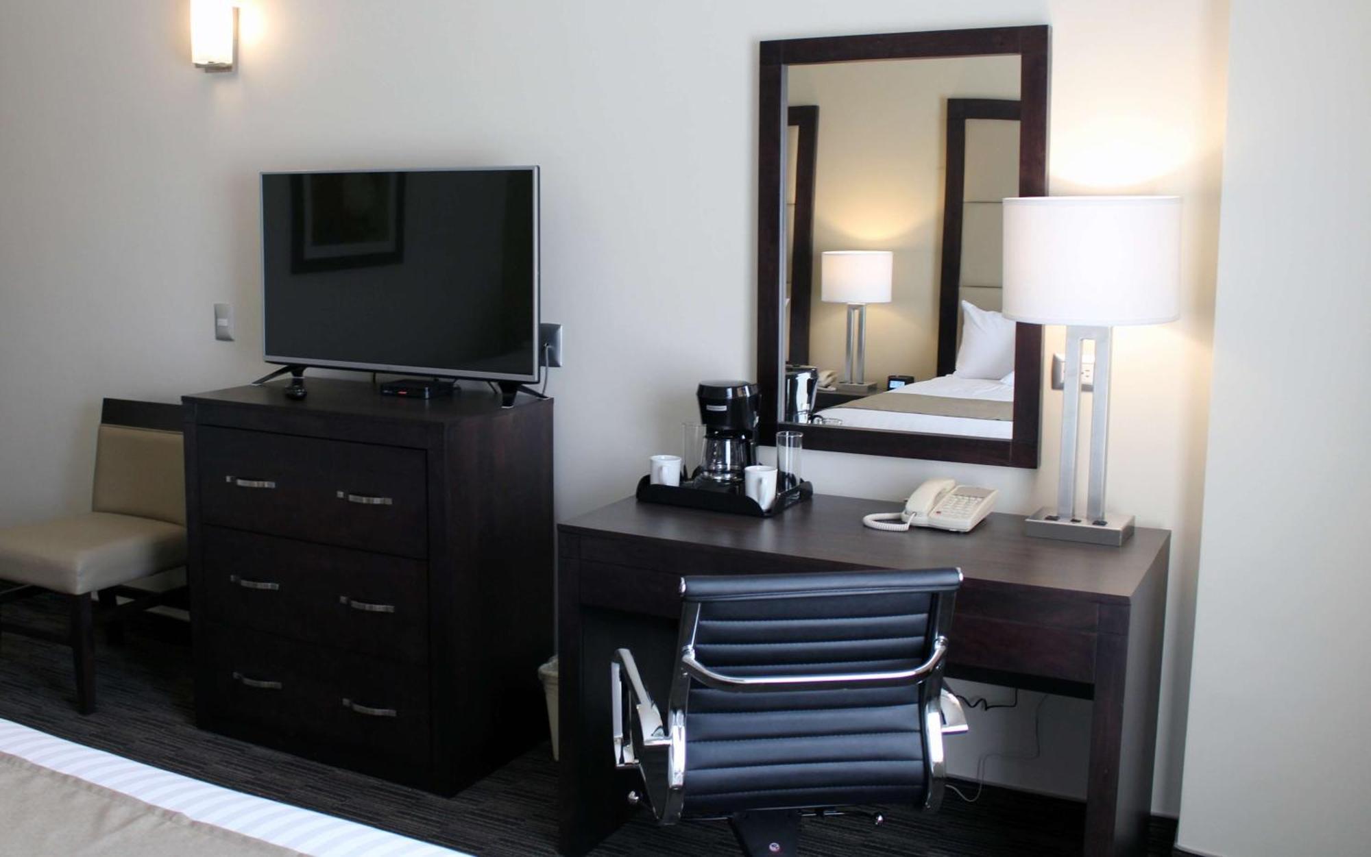 Best Western Plus Chihuahua Juventud Exterior photo